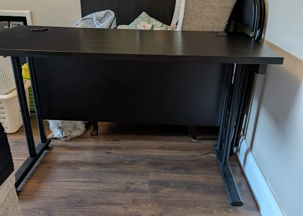 home desk and computer chair - Image 4