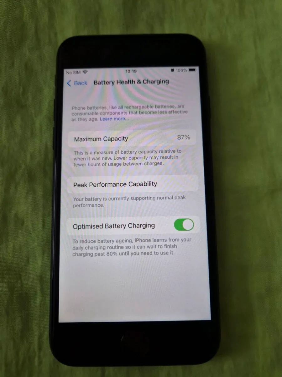 iPhone 8 64GB - Image 2