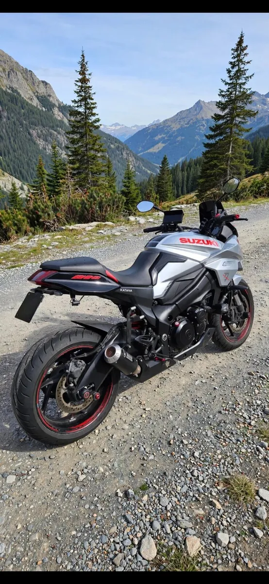 Suzuki katana 1000 IMMACULATE....**OFFERS??** - Image 3