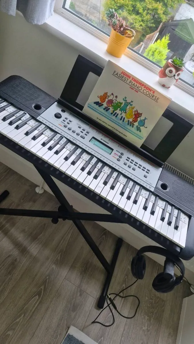 Yamaha Electric piano - Image 1