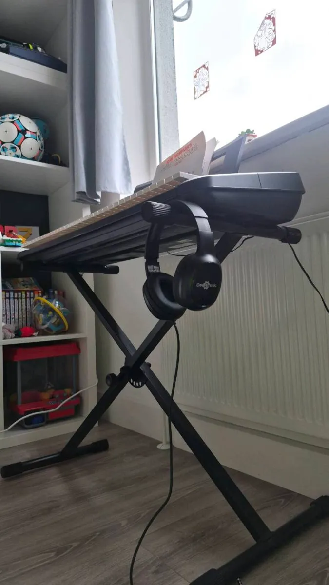 Yamaha Electric piano - Image 4