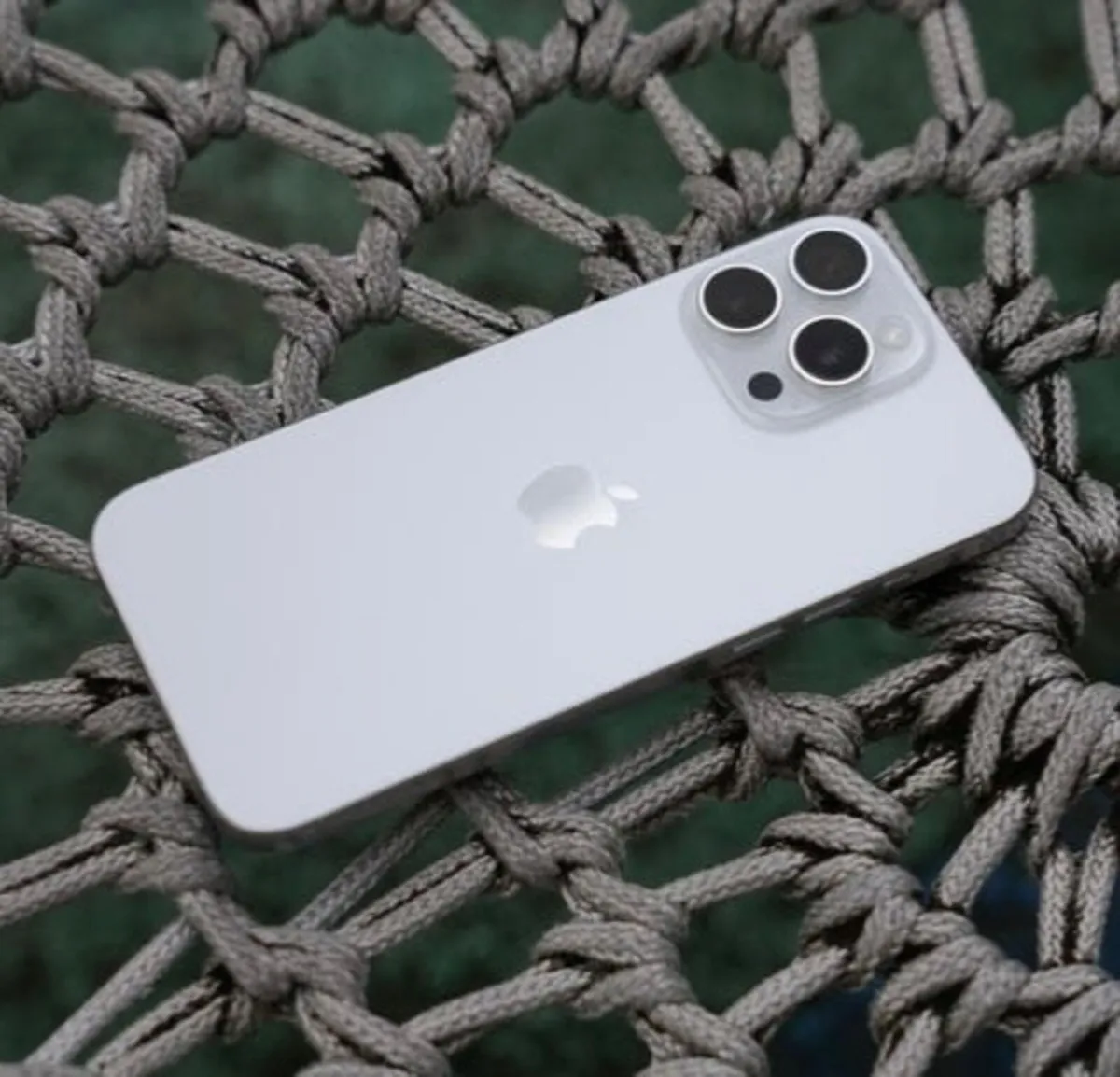 iPhone 16 Pro Max – White - Image 3