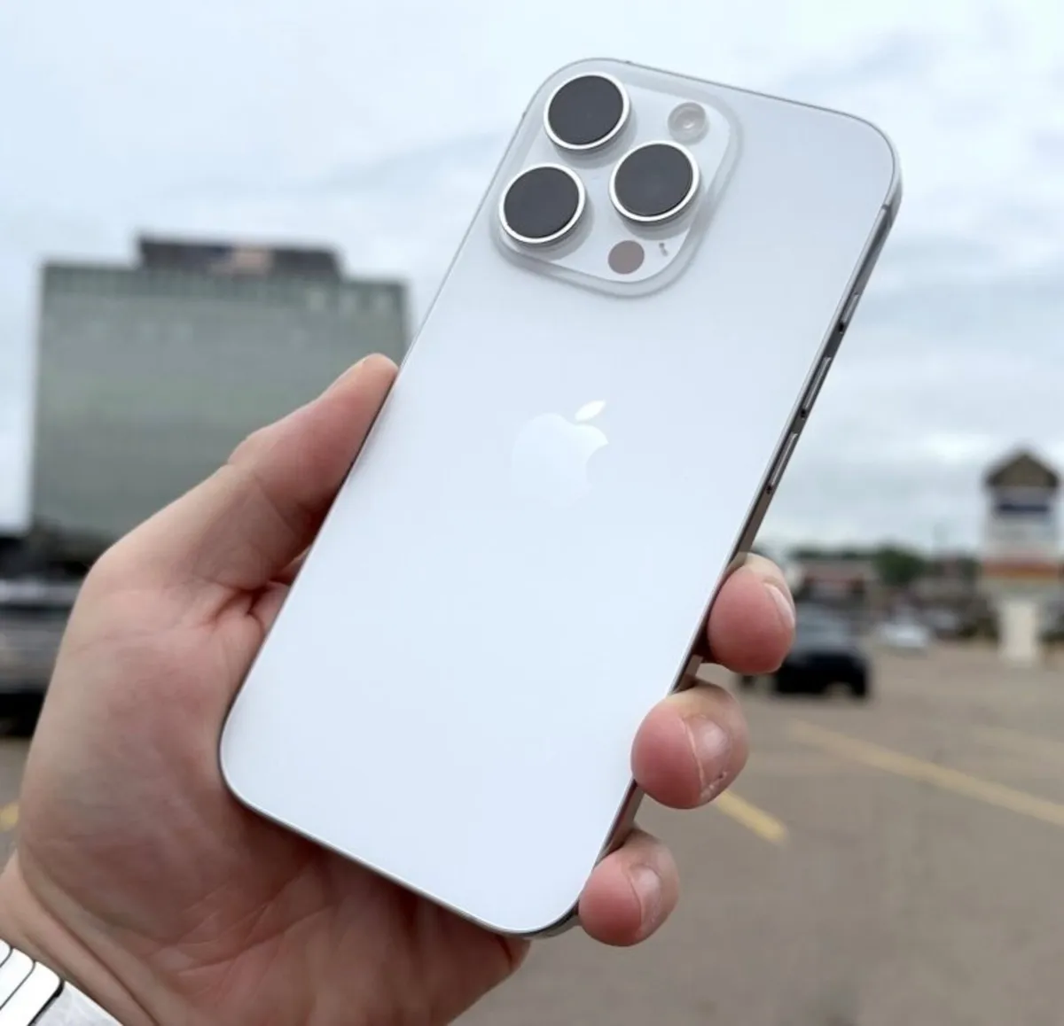 iPhone 16 Pro Max – White - Image 1