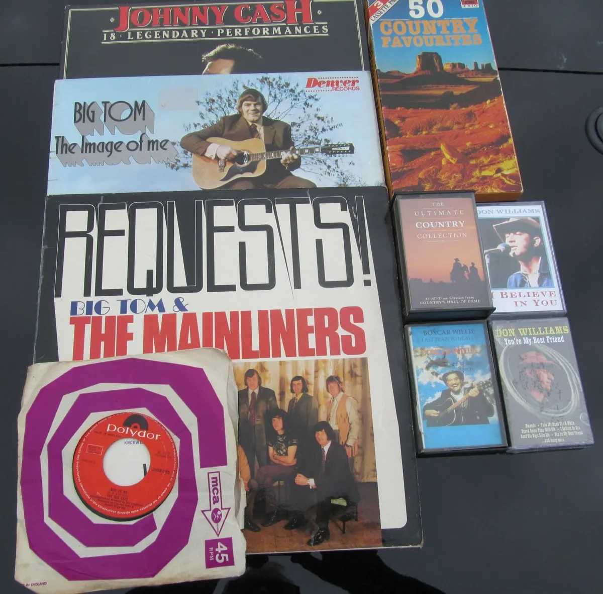 Lp's and cassettes - Image 1