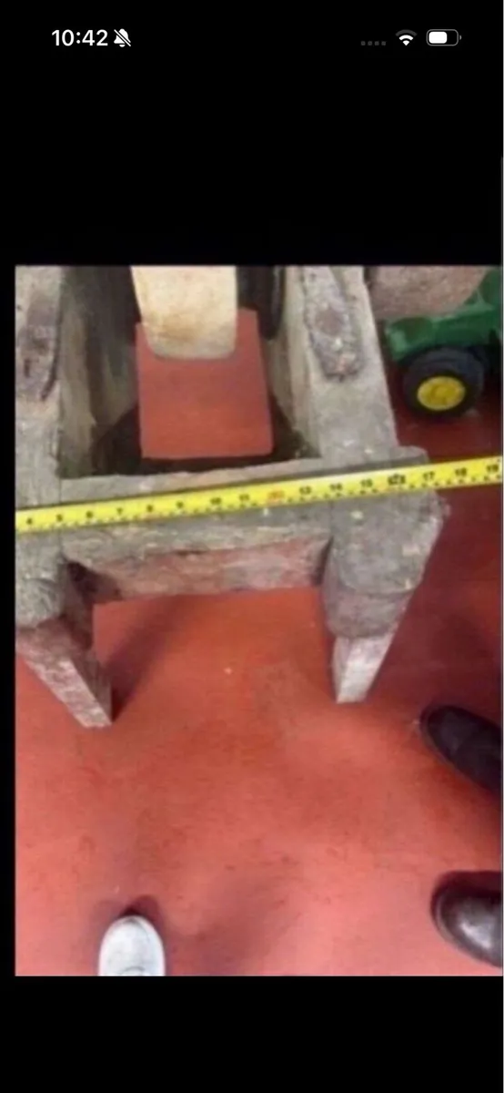19 century stone wheel with stand and pully belt - Image 4