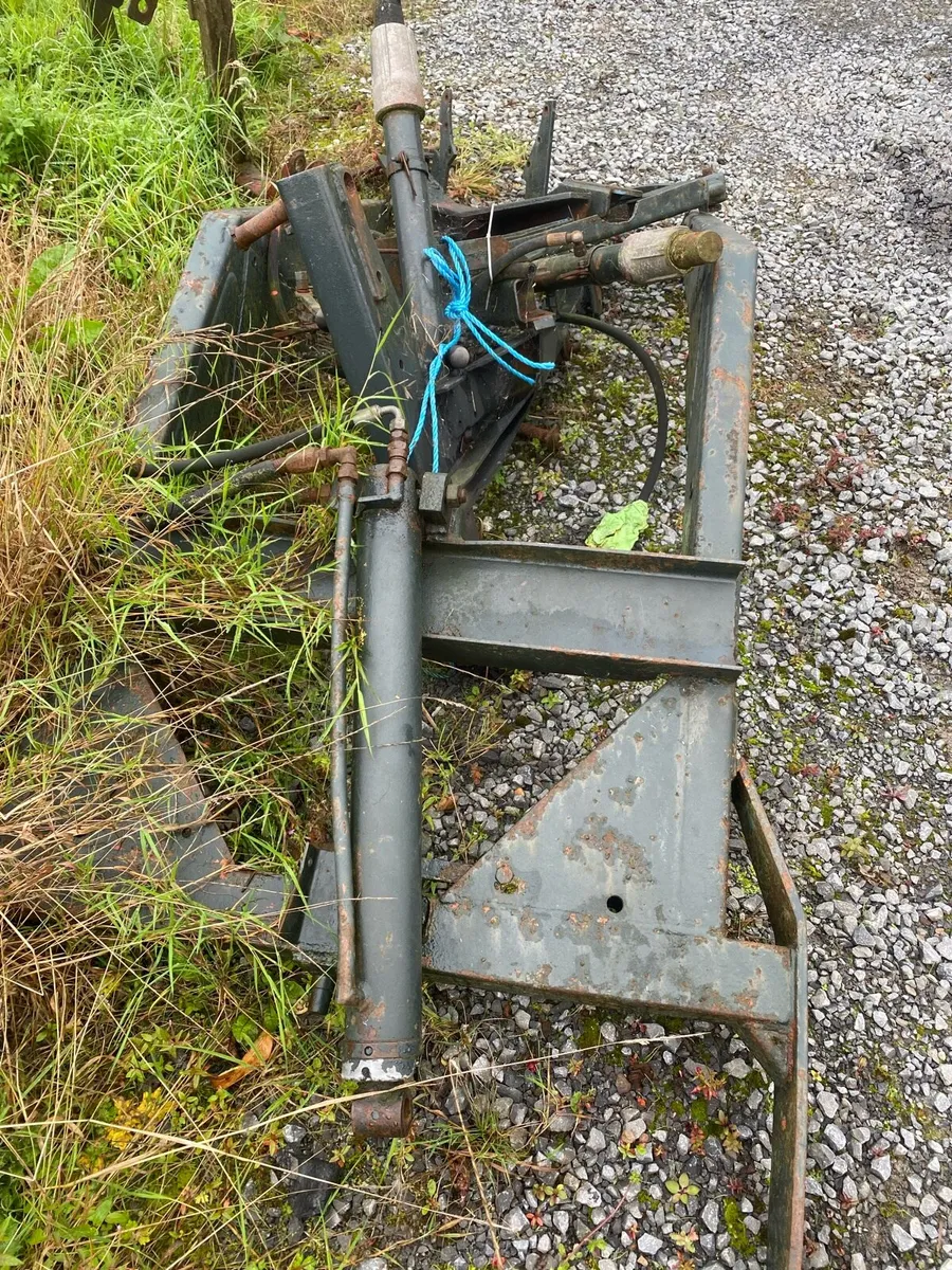 Zetor loader and sheer grab - Image 3
