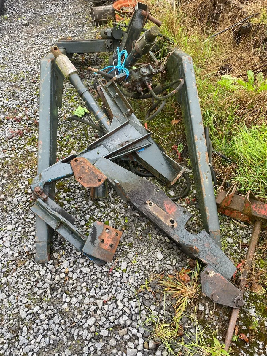 Zetor loader and sheer grab - Image 4
