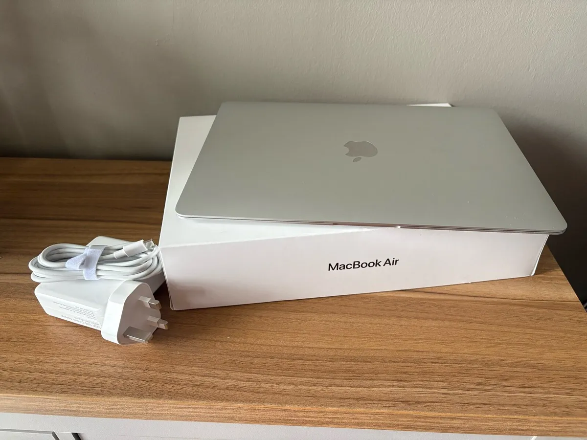 MacBook Air M1 chip - Image 3