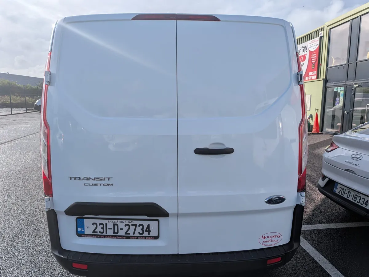 Ford Transit Custom 2023 - Image 4