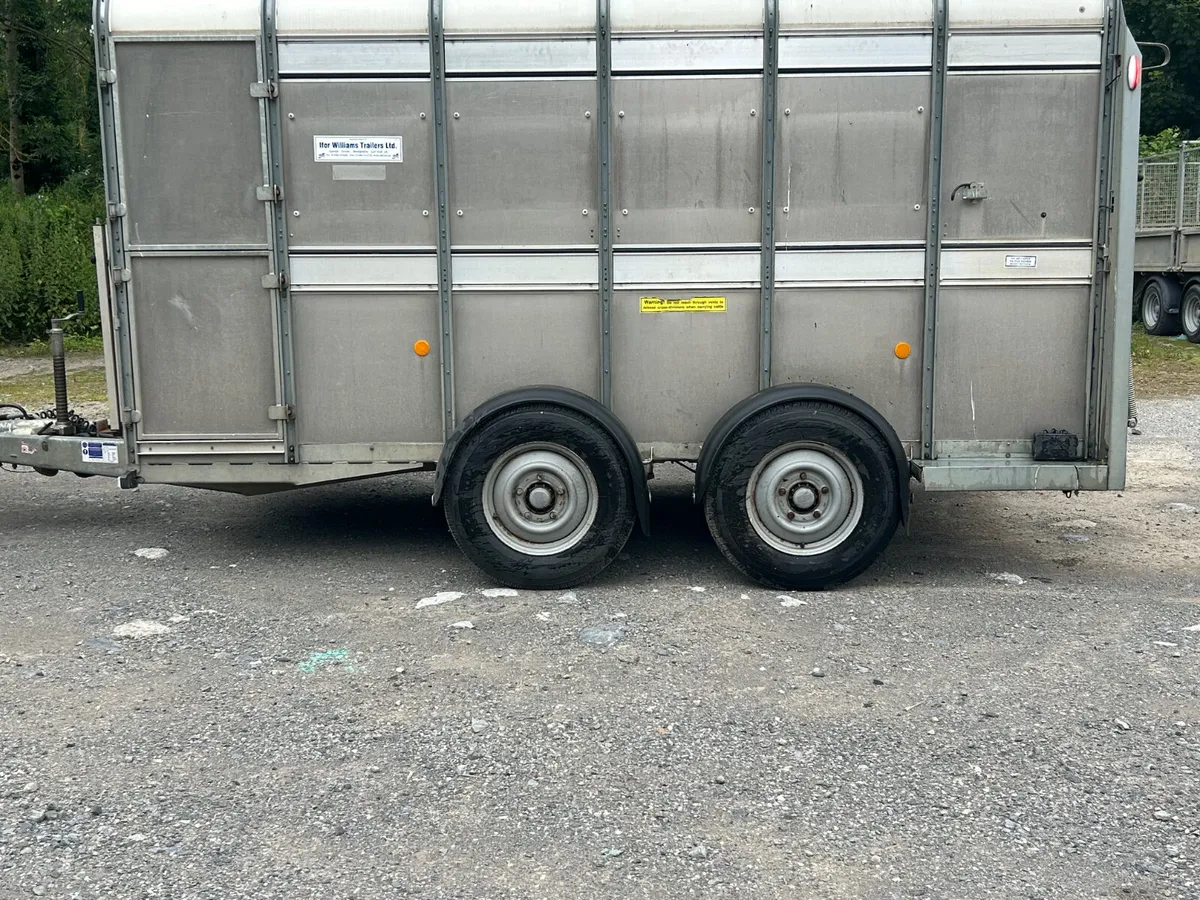 2018 Ifor Williams Ta510 12ft with Sheep Decks - Image 4