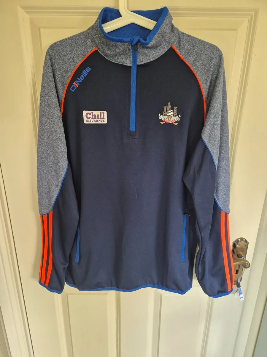 Cork.GAA 1/2 zip top - Image 3