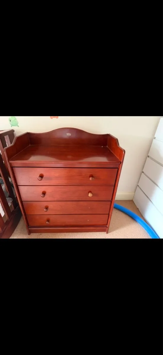 Boori collectBassinet crib bed and changing table - Image 2