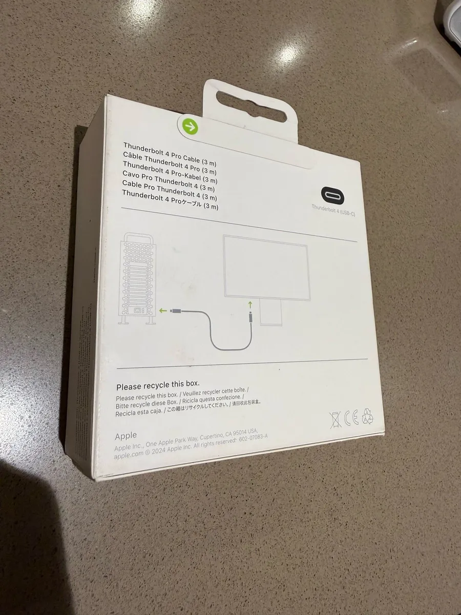 Apple Thunderbolt 4 Pro Cable 3m Brand New - Image 2