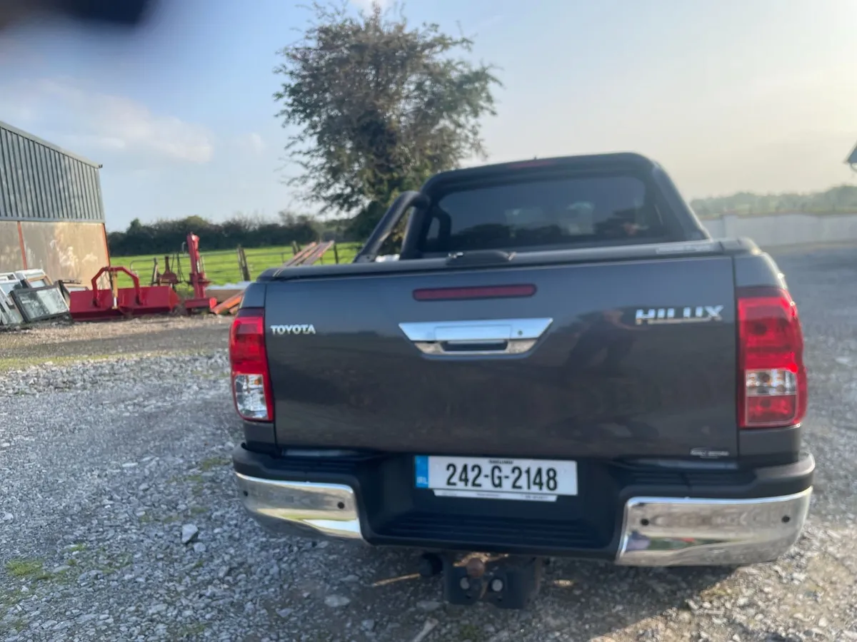 2024 Toyota Hilux 2.4 SR5 Auto | Mint - Image 4