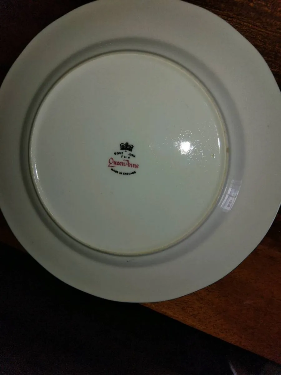 Vintage Queen Anne bone china tea set - Image 1