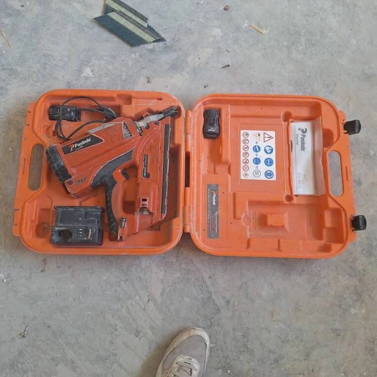 paslode im350+ - Image 1