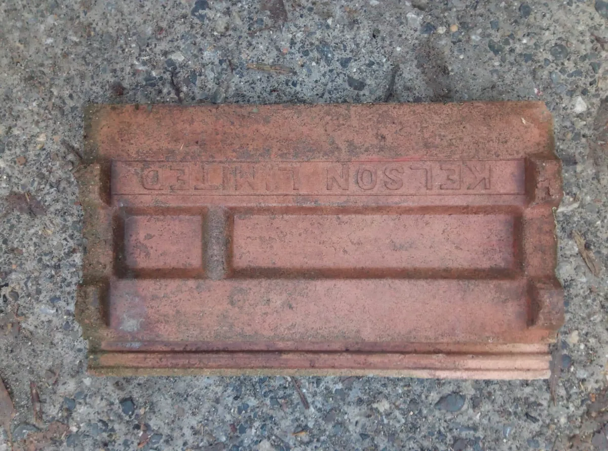 Old Kelson Roof tiles for sale - Image 3
