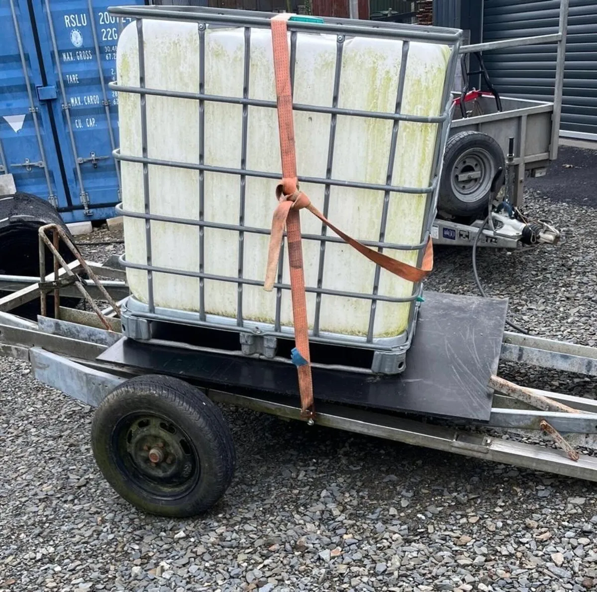 IBC tank with trailer - Image 2