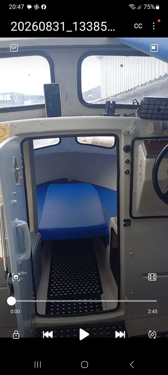 18ft Mayland  cabin crusier with trailer and 40hp - Image 3