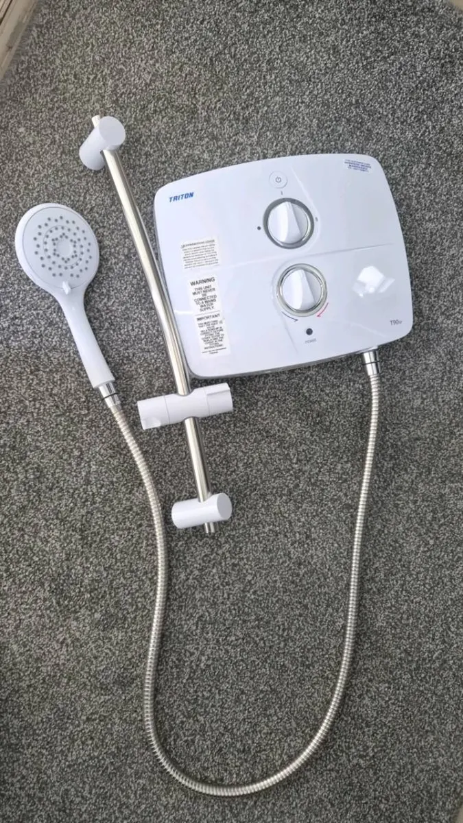 Triton T90sr Electric Shower - Image 2