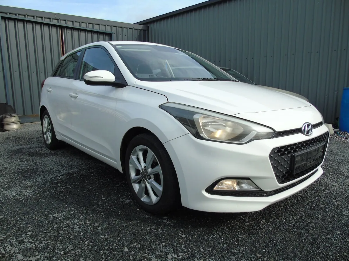 hyundai i20's breaking  petrol & diesel - Image 1
