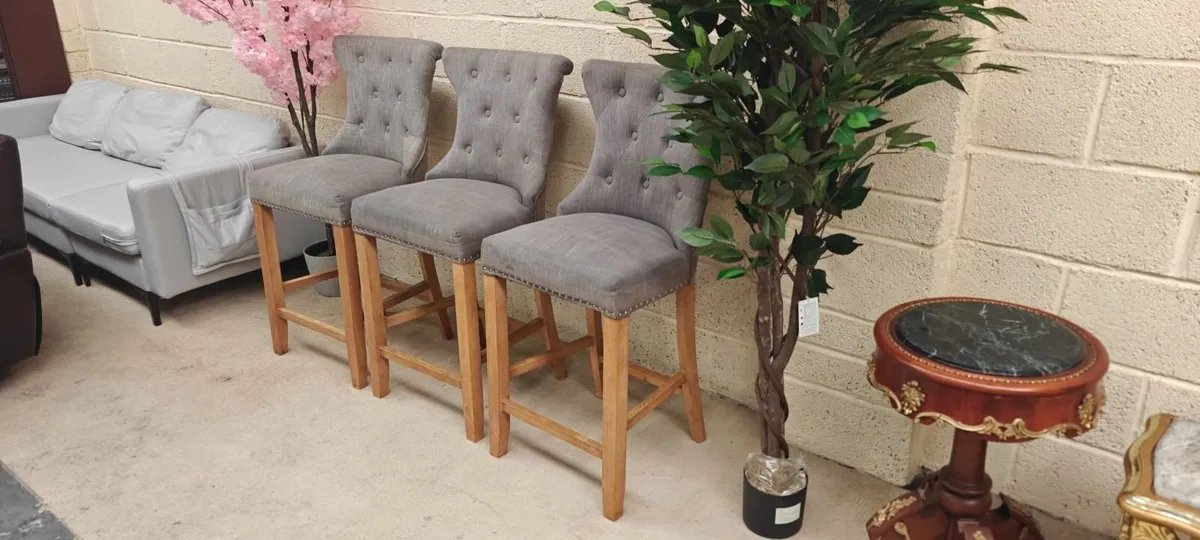 3 High Stools €60e - Image 3