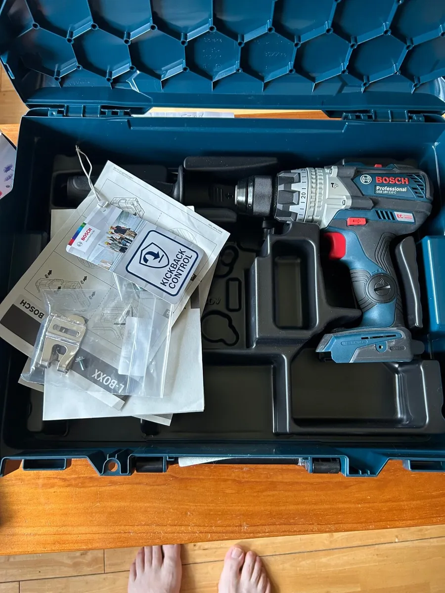 Bosch 18 V Hammer Drill - Image 2
