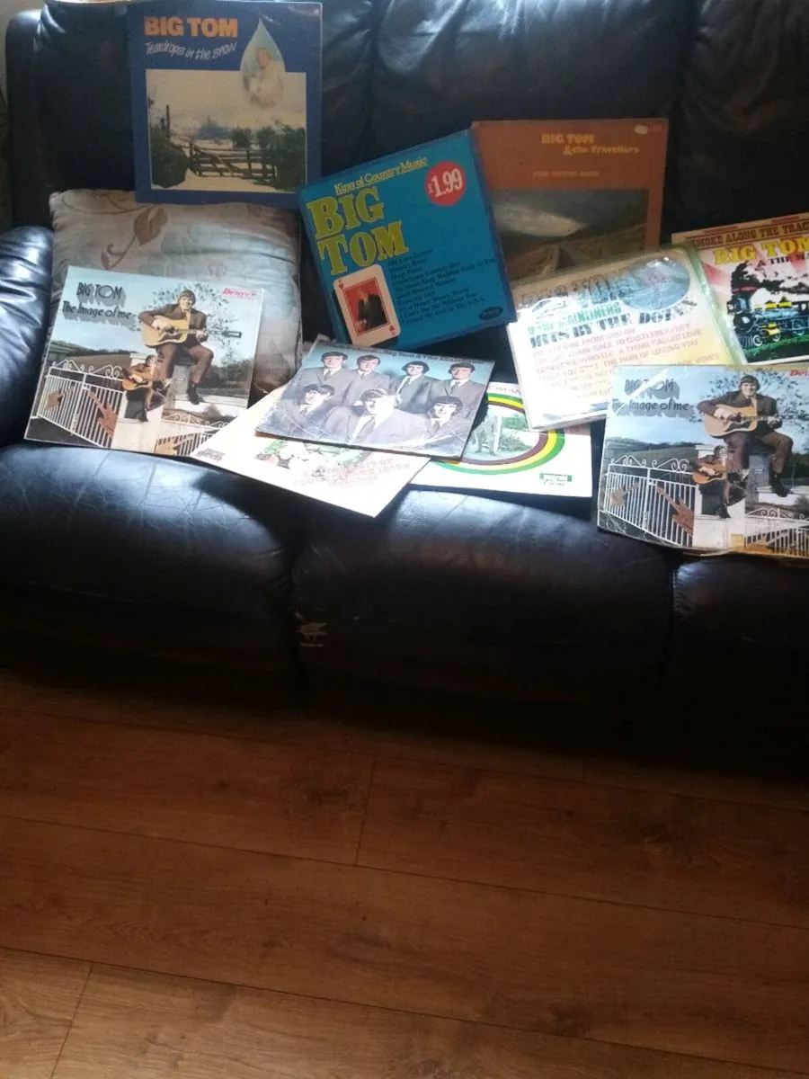 Records - Image 4