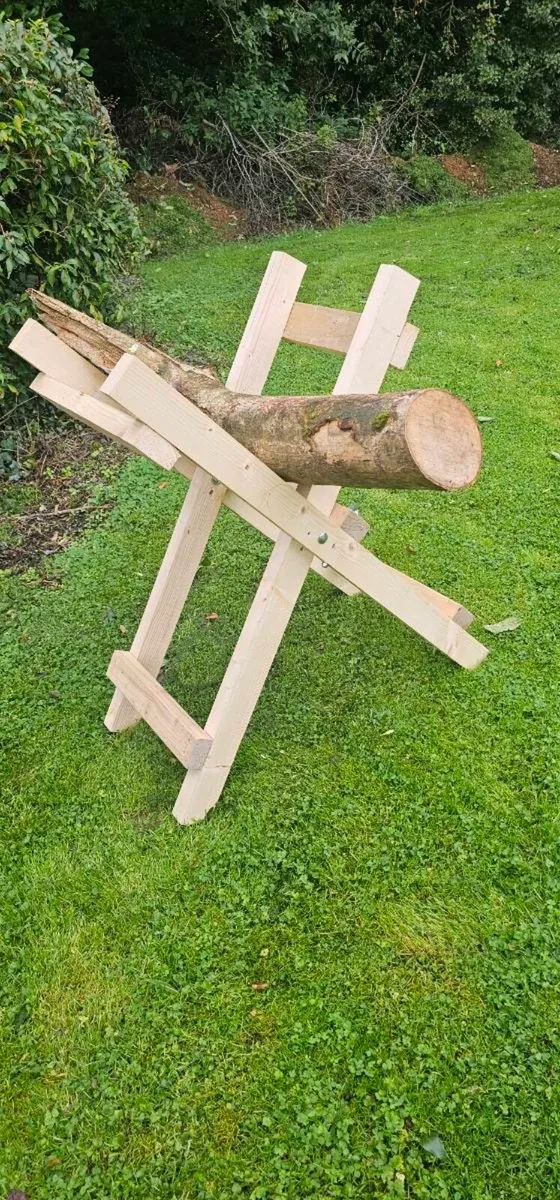 FOLDABLE SAWHORSE - Image 1