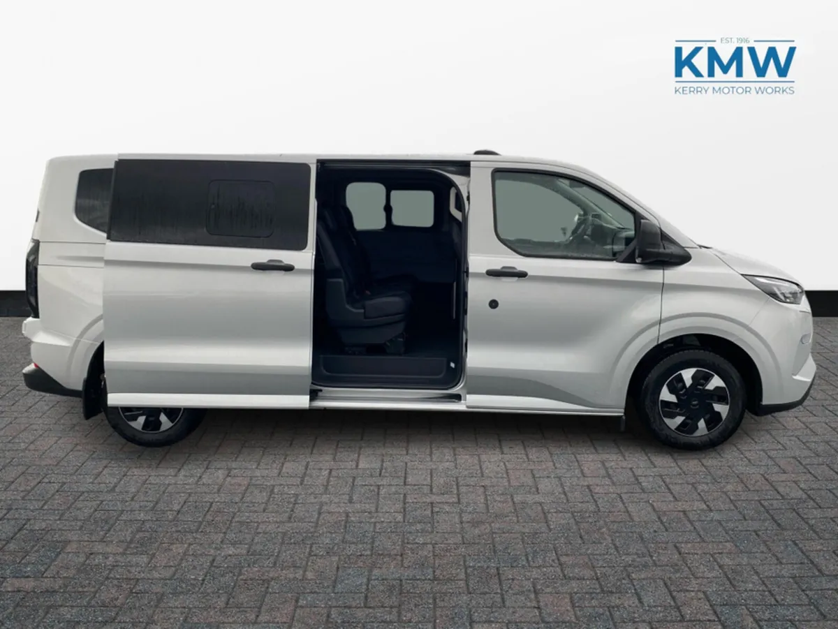 Ford Transit 2.5 LWB Kombi PHEV..9 Seater..Leather - Image 4