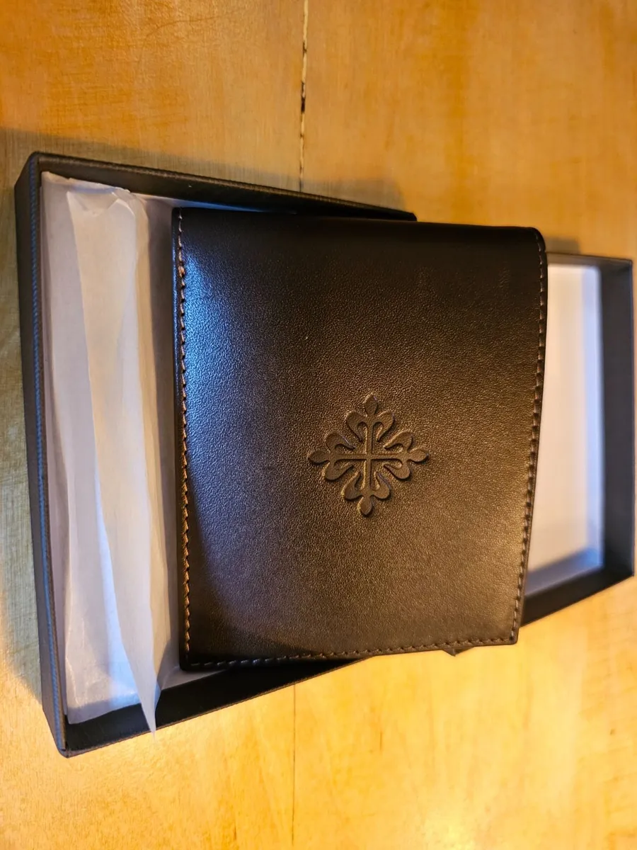 Patek Philippe brown leather wallet - Image 2