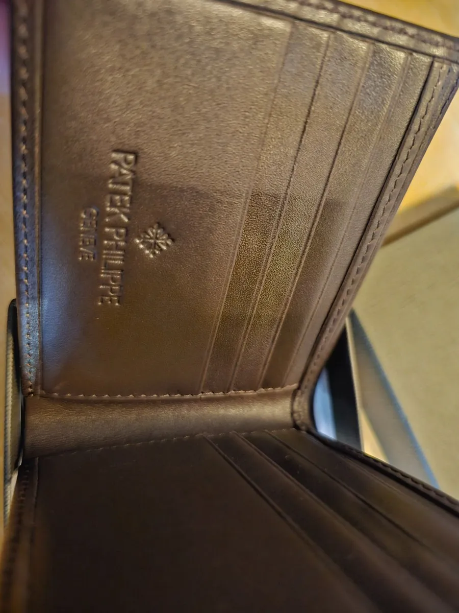 Patek Philippe brown leather wallet - Image 3