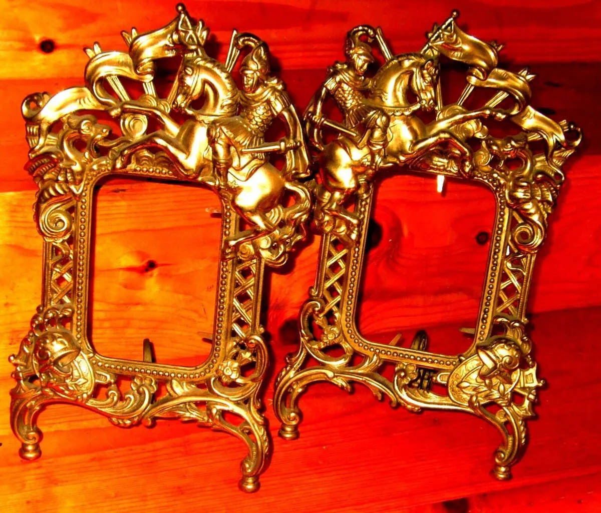Stunning Pair of Vintage Ornate Brass Picture Fram - Image 1