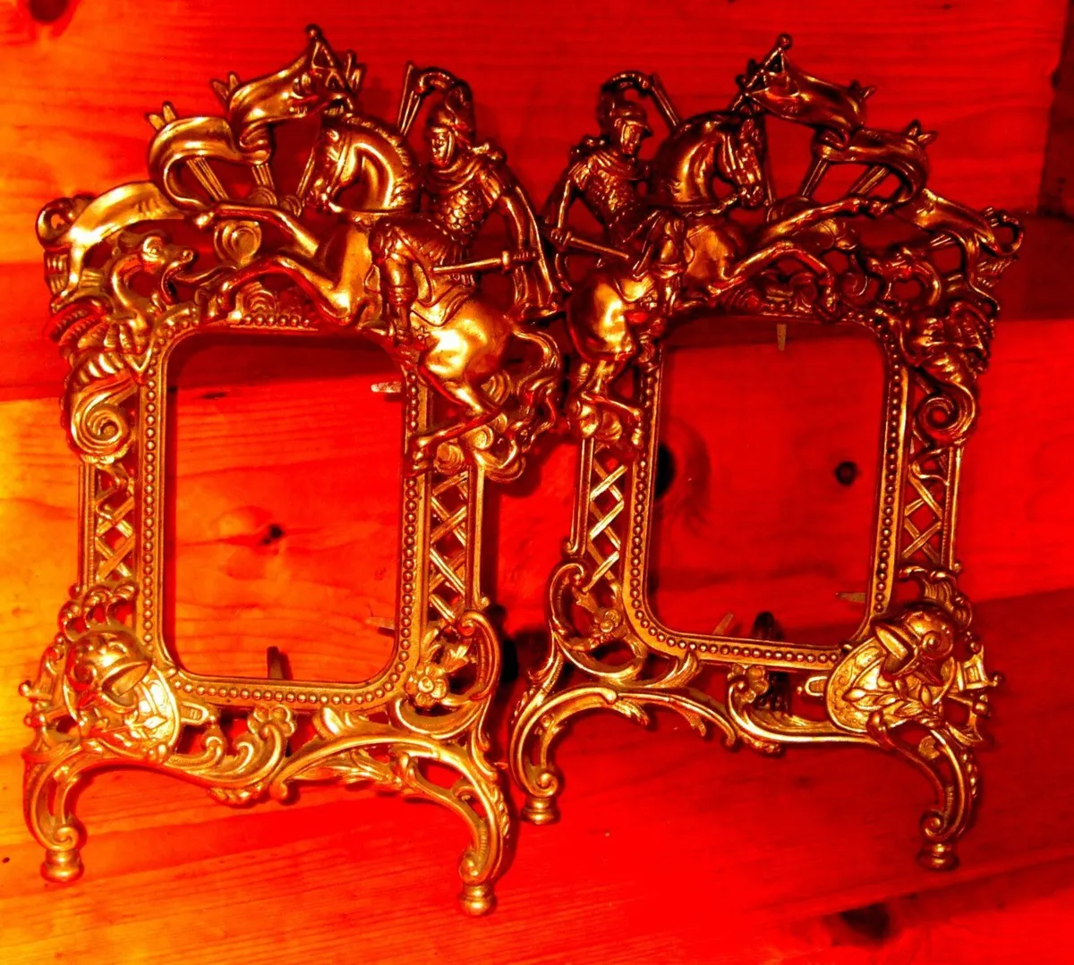 Stunning Pair of Vintage Ornate Brass Picture Fram - Image 3