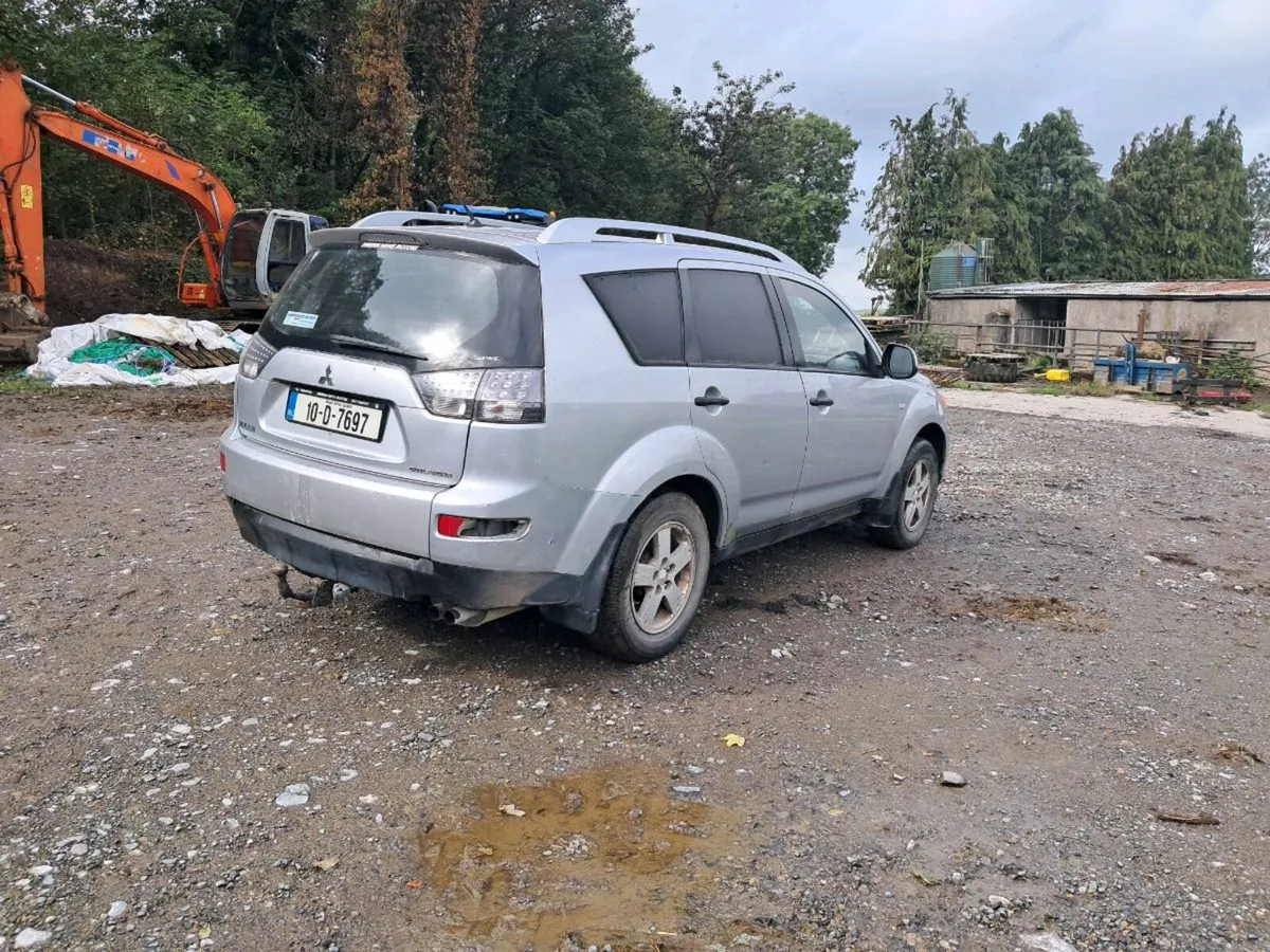 Mitsubishi Outlander - Image 2
