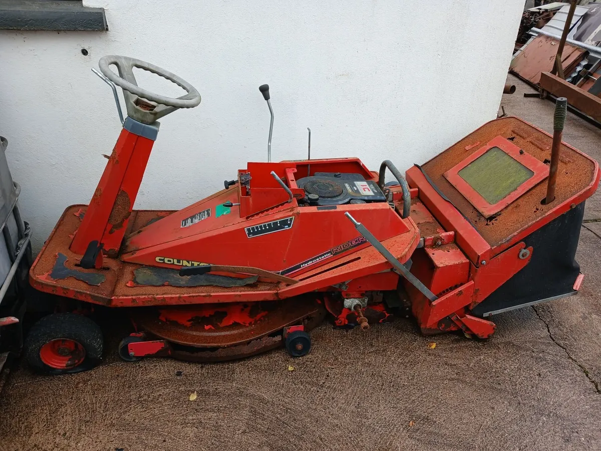 Ride on lawnmower for parts