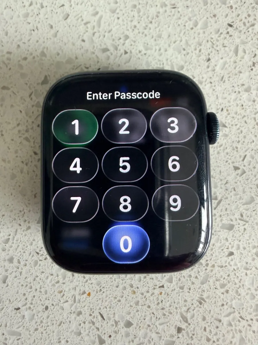 Apple Watch Series 7 45mm - Image 2