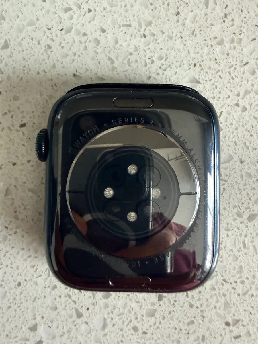Apple Watch Series 7 45mm - Image 3