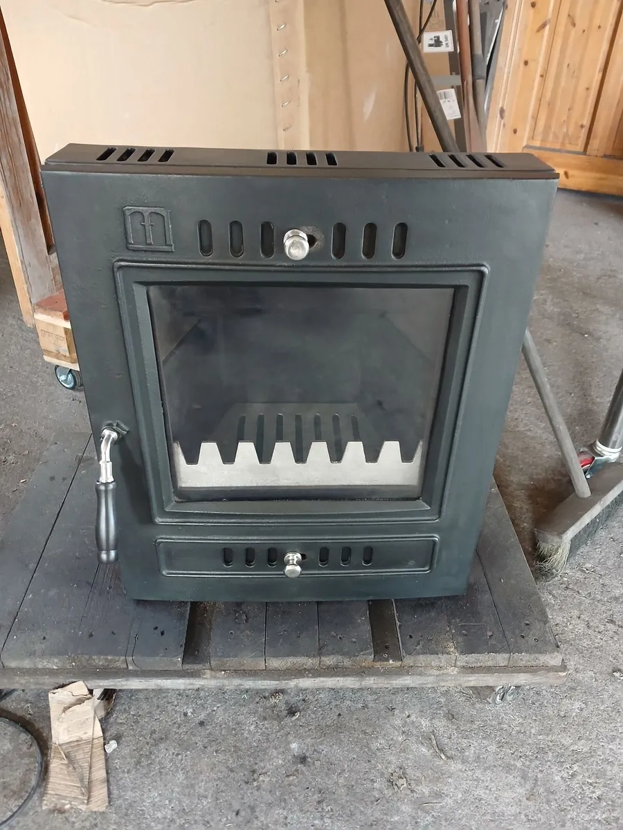 5 kw inset stove as new condition - Image 1