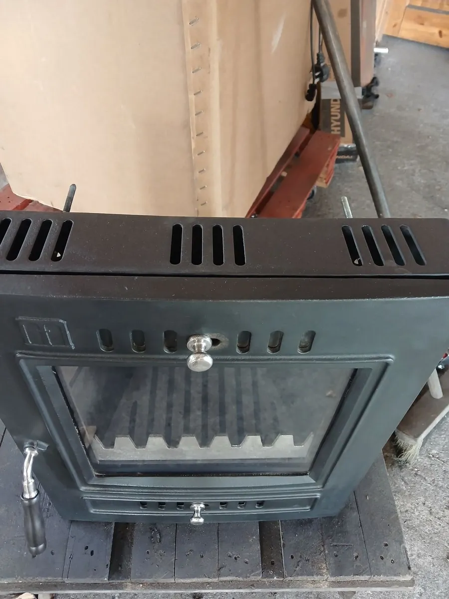 5 kw inset stove as new condition - Image 2