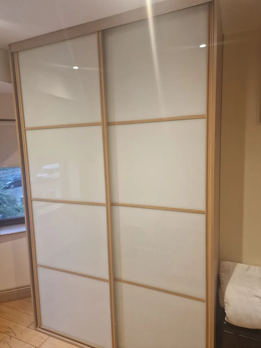 Sliderobe - Image 2