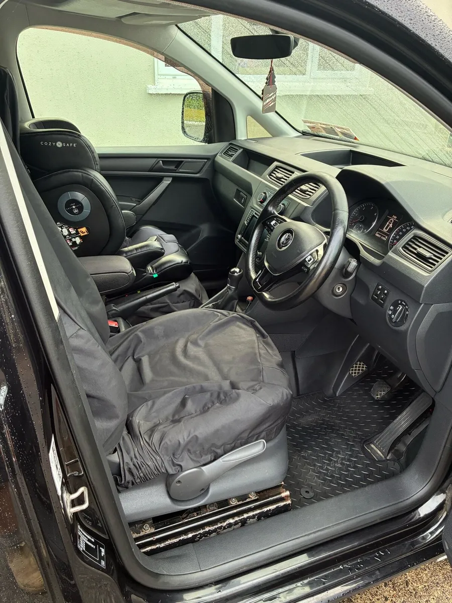 Volkswagen Caddy - Image 3