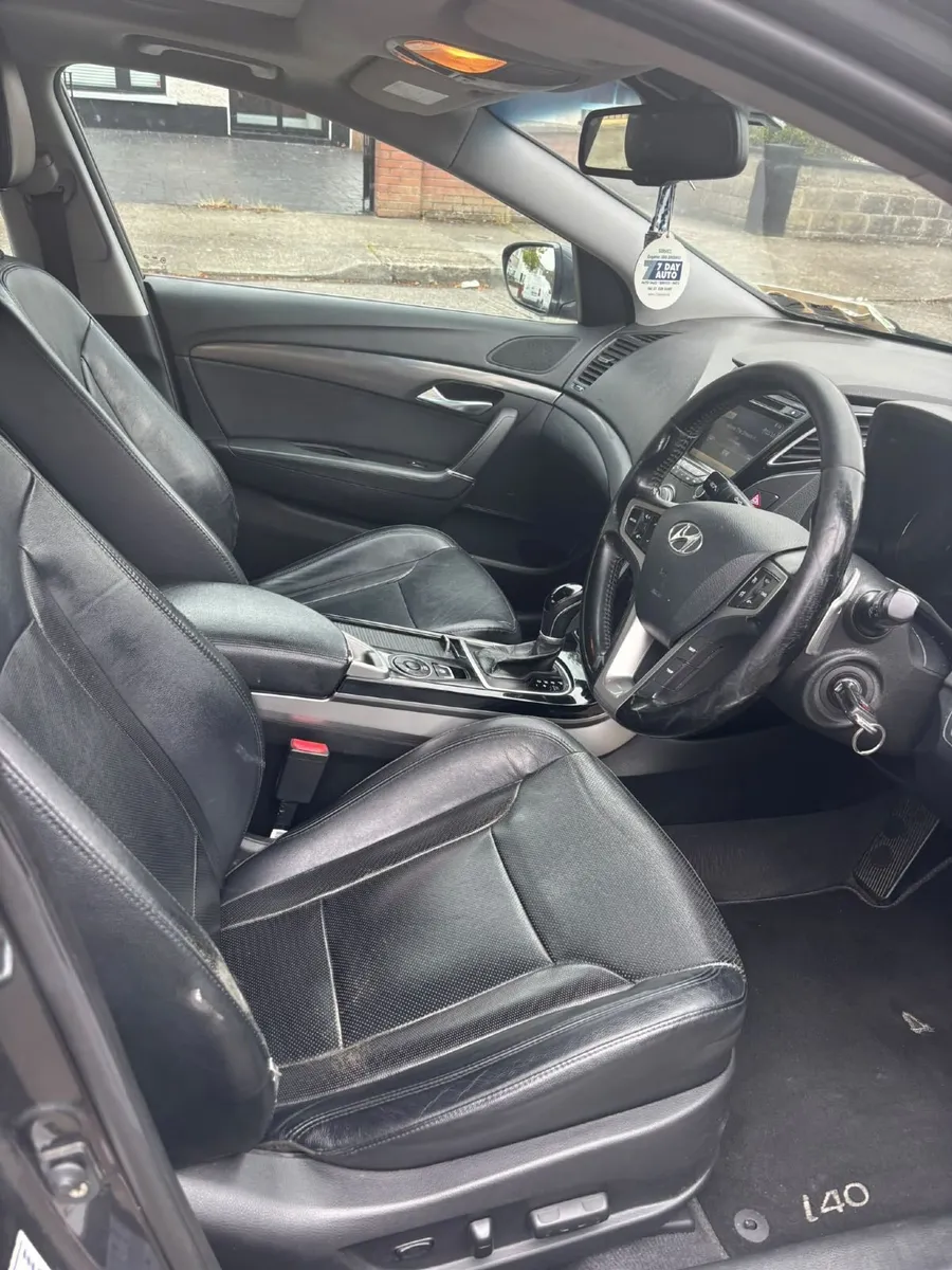 Hyundai i40 2014 - Image 2