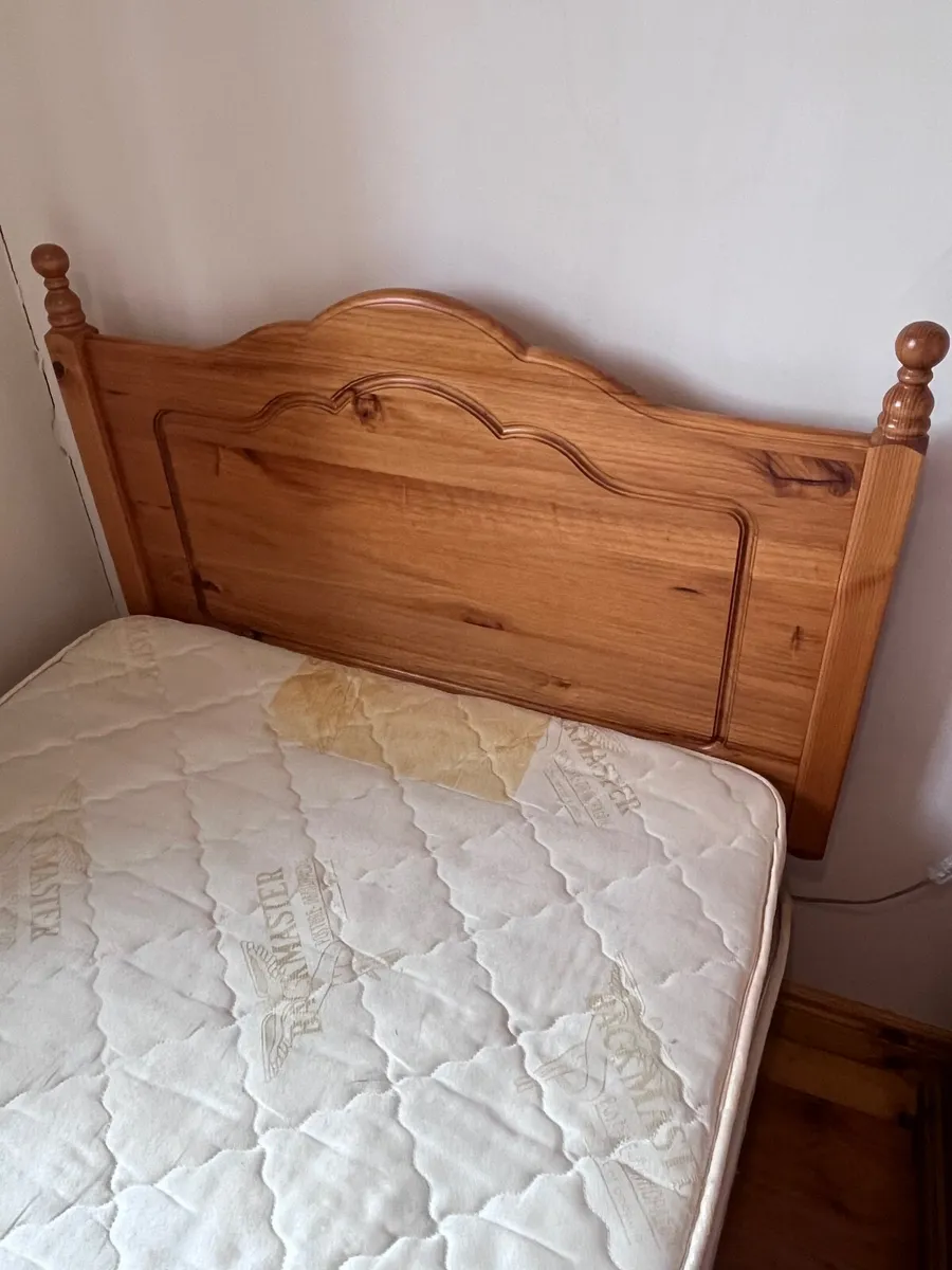 Single bed - Image 1