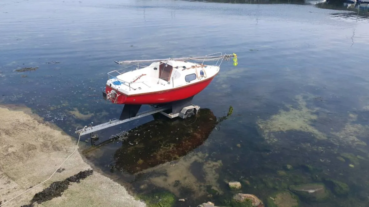 Leisure 17 Yacht - Image 3