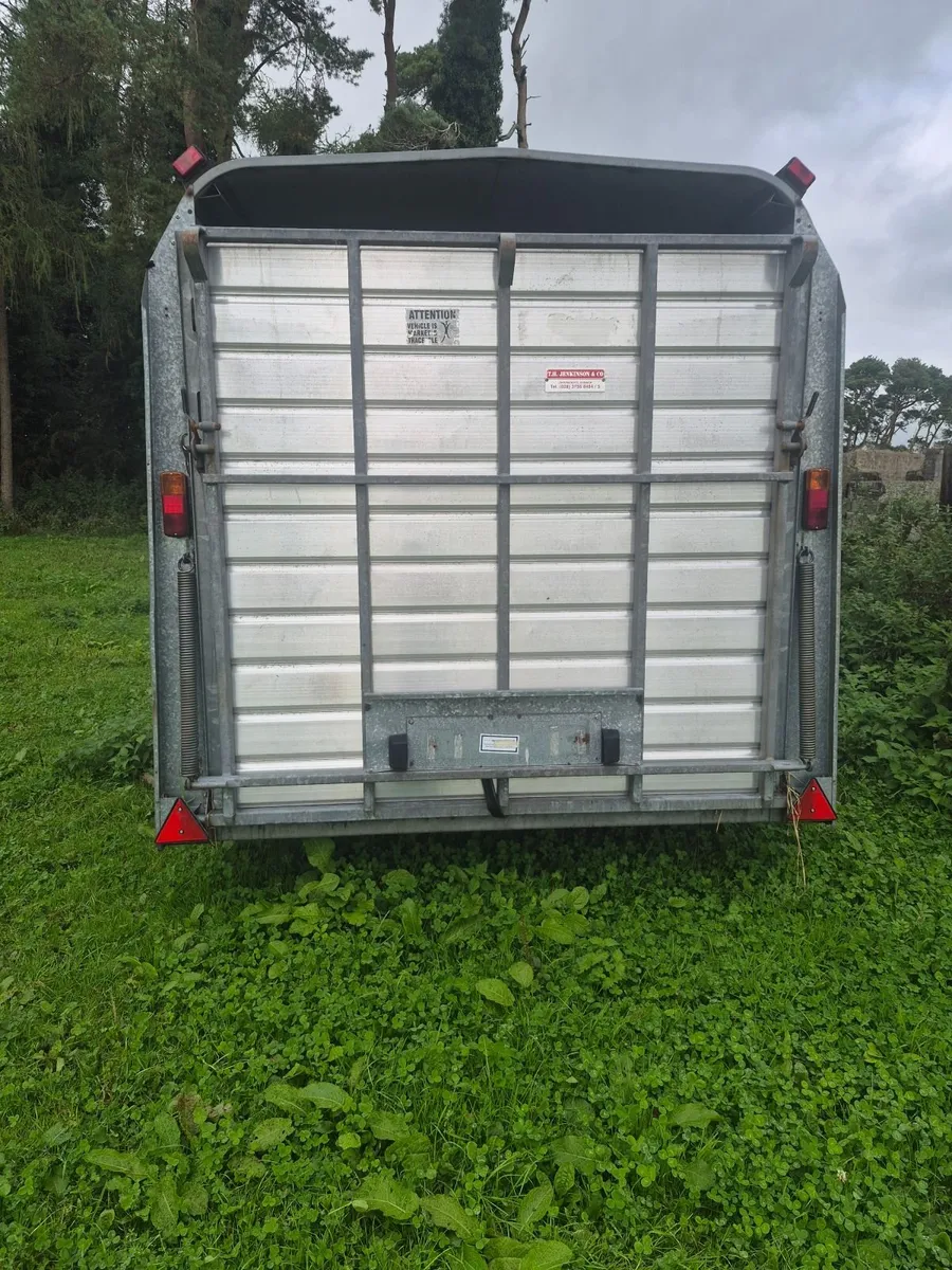 Livestock  trailer - Image 2