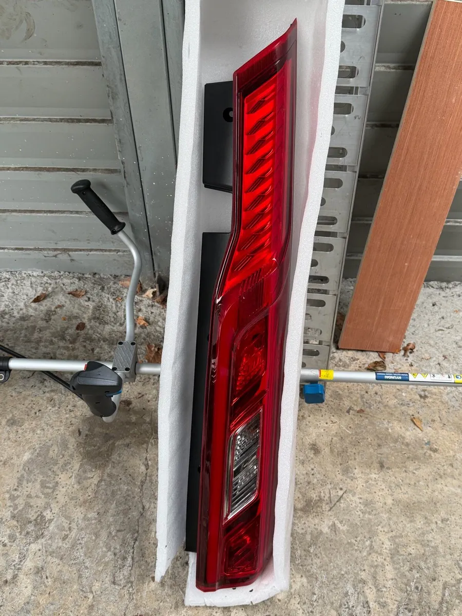 Rear Lamp Right Side - SAIC LDV Maxus Deliver 9 - Image 1