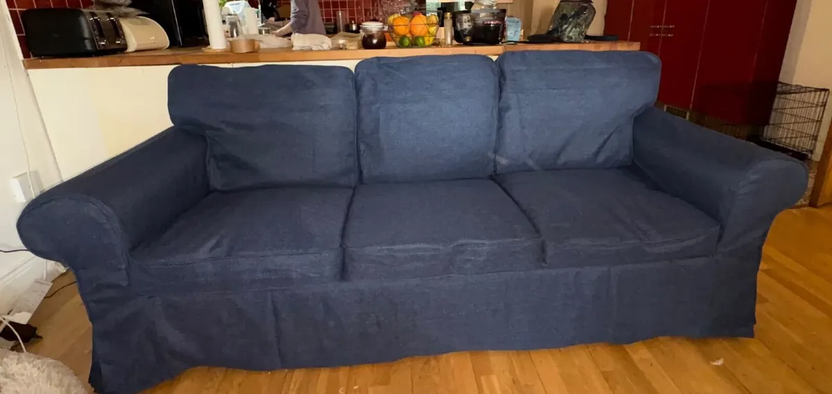 Couch - Image 2