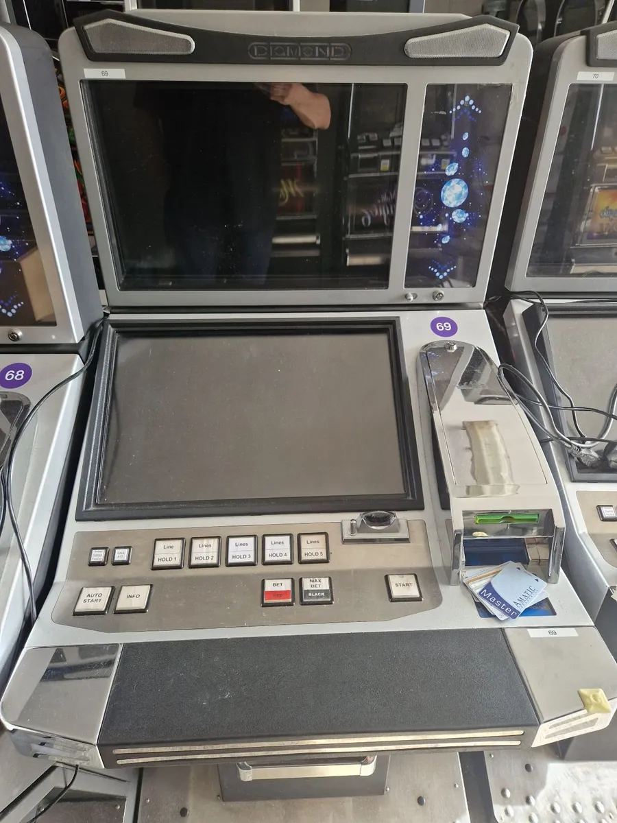 DLV Diamond Casino Machine - Image 1