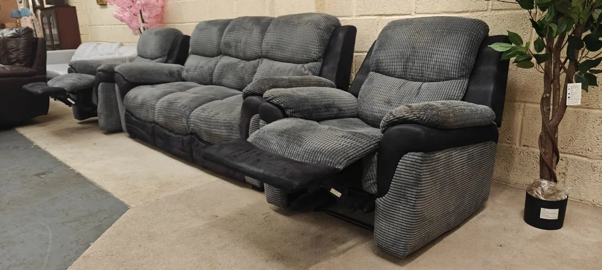 3+1+1 Grey/Black Recliner Suite - Image 1